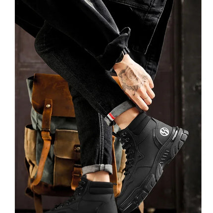 2025 autumn new breathable work boots for men, anti slip, wear-resistant, safety shoes, casual and comfortable sports shoes