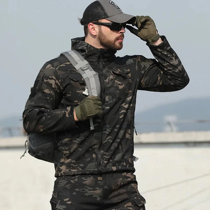 New Autumn WinterTactical Jackets Men Military Soft Shell Waterproof Windproof Hooded Jacket Outdoor Functional Multi-pockets
